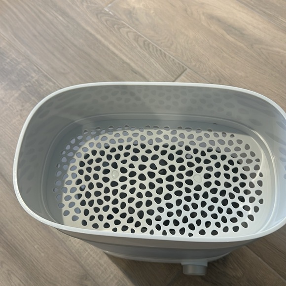 Philips Avent bottle sterilizer and dryer. - Picture 5 of 8